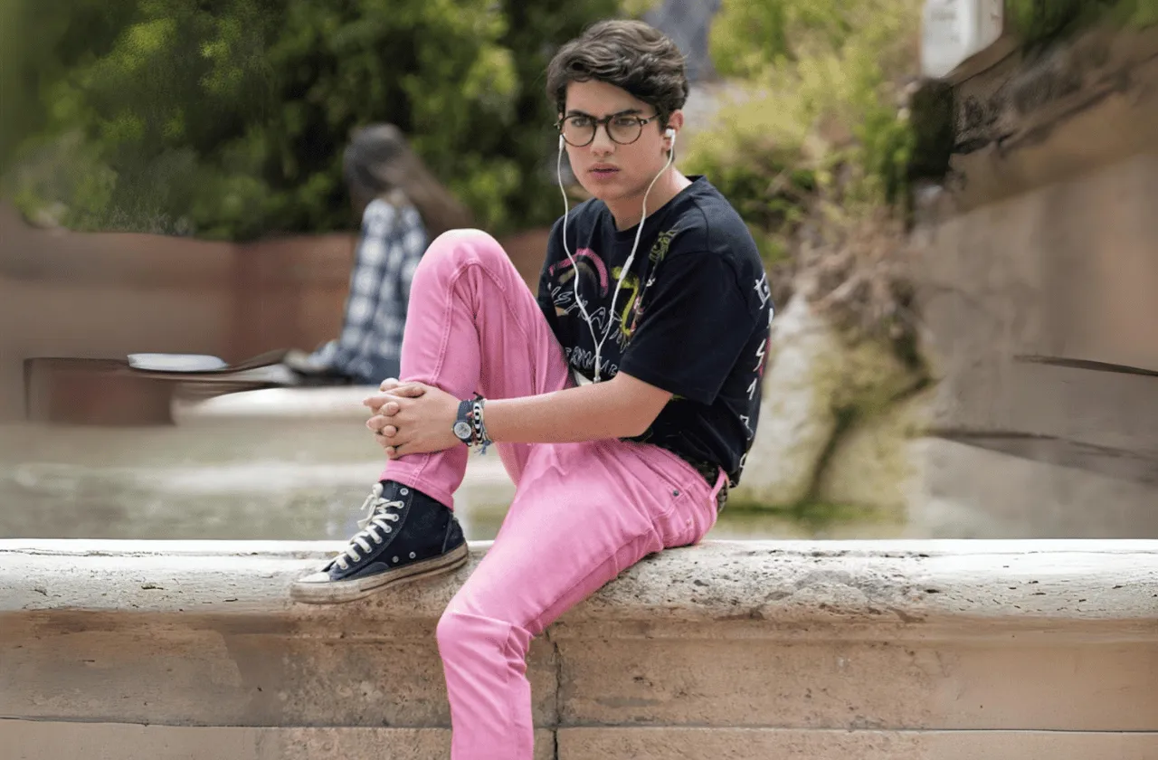 Il ragazzo dai pantaloni rosa